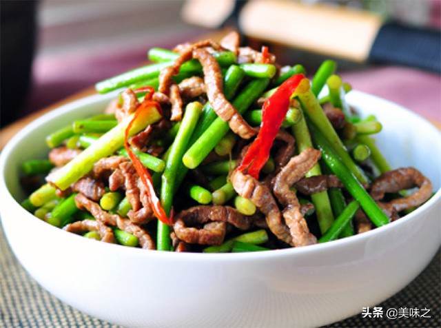 素炒牛肉最好吃的做法,夏季清淡营养炒牛肉的做法