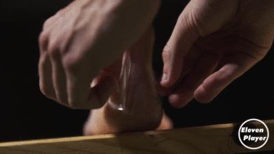 新买的足球鞋磨脚后跟有什么妙招,如何让足球鞋不磨脚