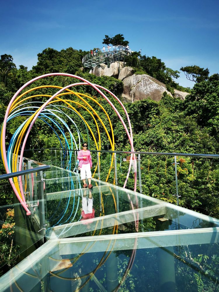 三亚冲浪旅行攻略,去三亚旅游看海