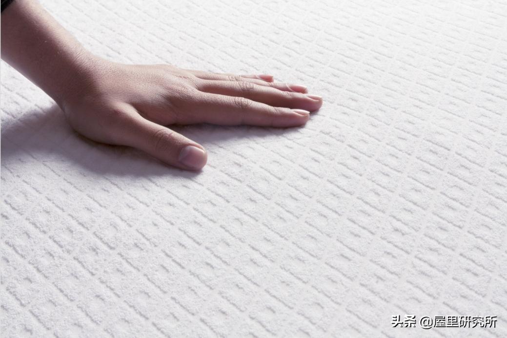 床垫到底该怎么选,床垫怎么选购呢知乎推荐