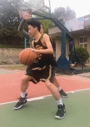 篮球盖帽技巧30招,上篮防止被帽的最佳方法