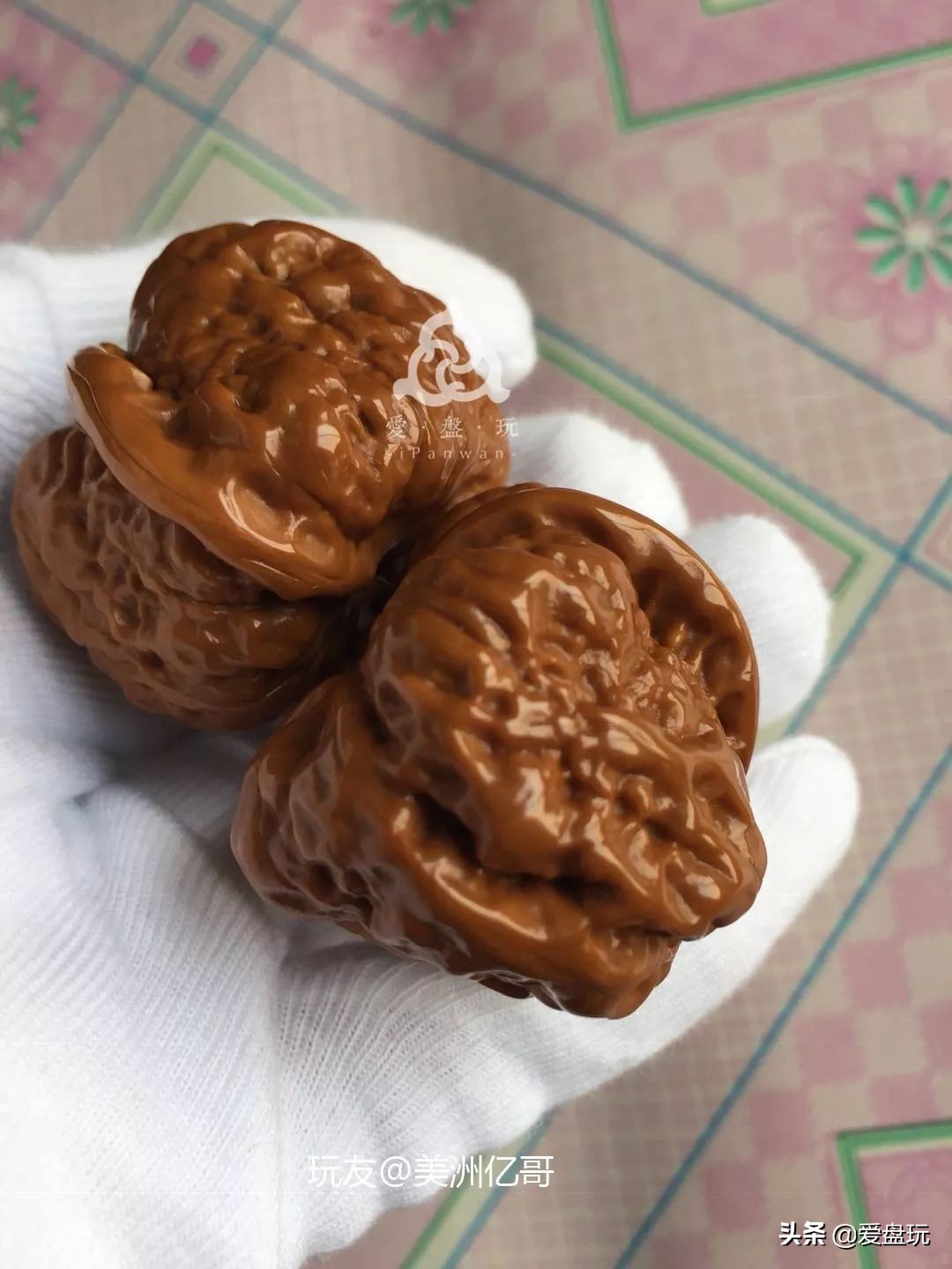 老树磨盘核桃包浆,百年老树核桃图片