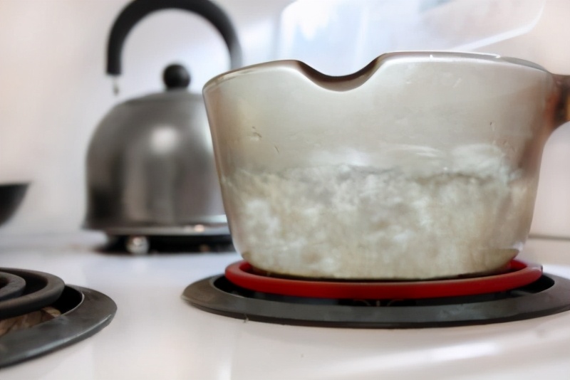 小孩奶粉冲泡最好的温度,冲泡奶粉婴幼儿