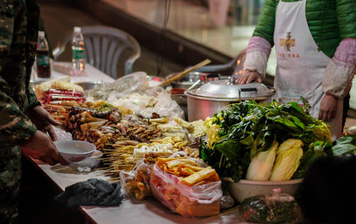 麻辣烫应该注意哪些事项,麻辣烫要怎么吃才不会被坑