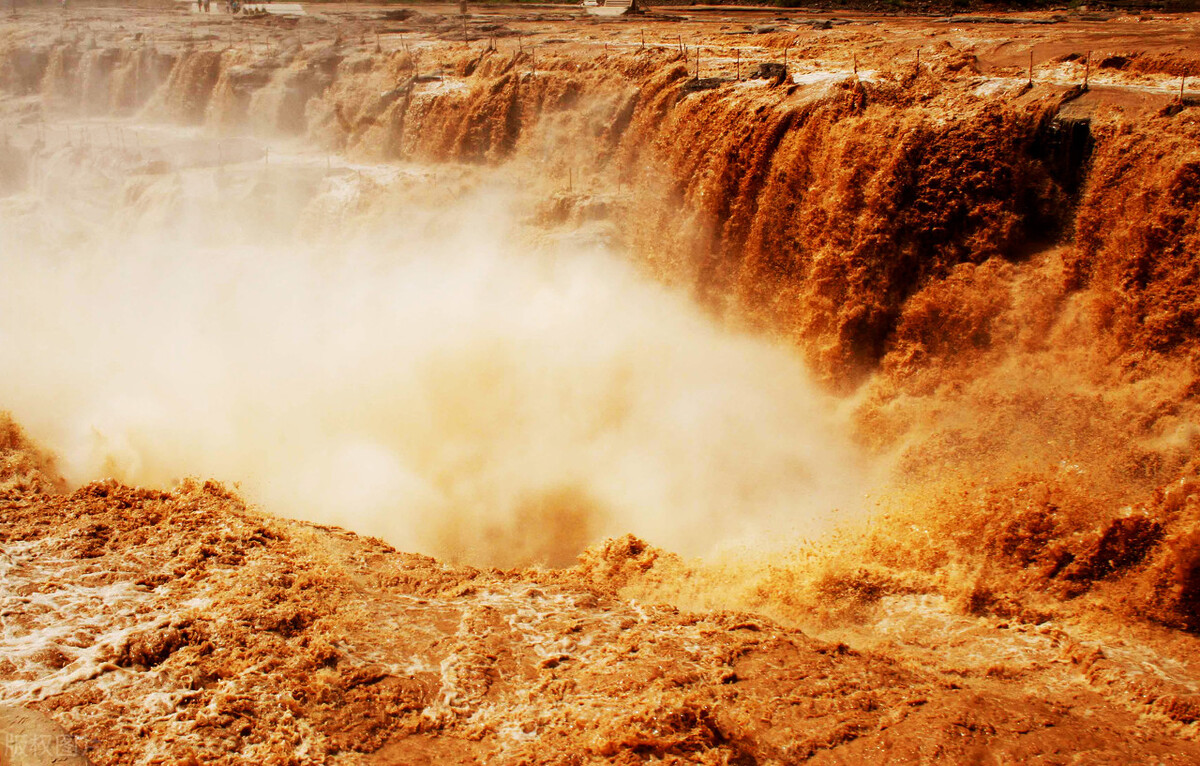 追寻黄河上的诗与远方，看“三万里河东入海”，学习地理知识