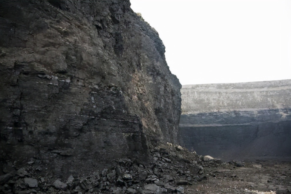 中国西北发现的宝藏,中国西北发现巨矿