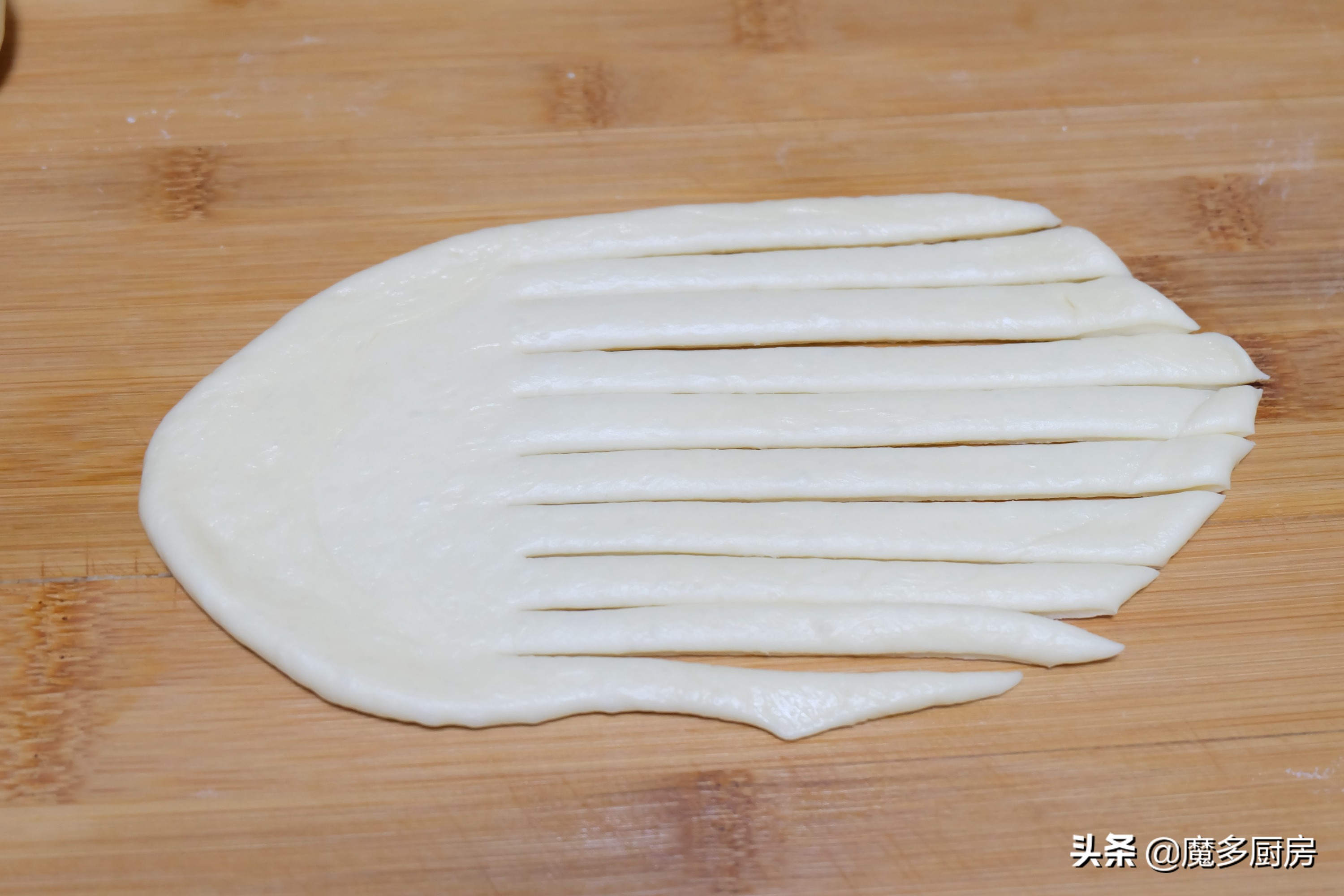 适合孩子做的毛毛虫面包怎么做,孩子要吃面包