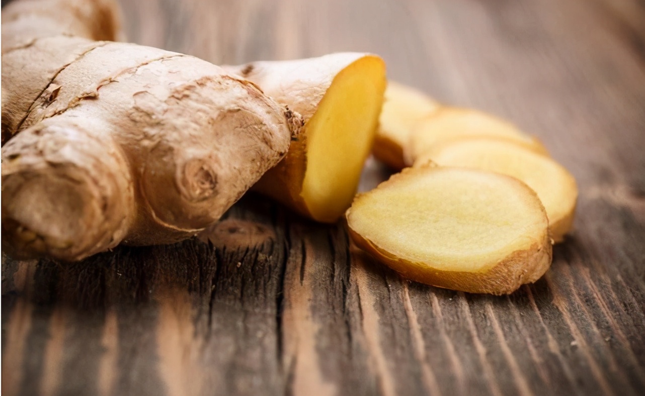 白醋加姜片三天祛斑去眼袋,白醋加姜片祛斑的原理