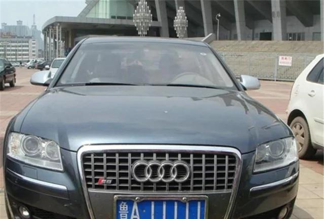 偶遇最牛军车牌照,面包车最牛车牌