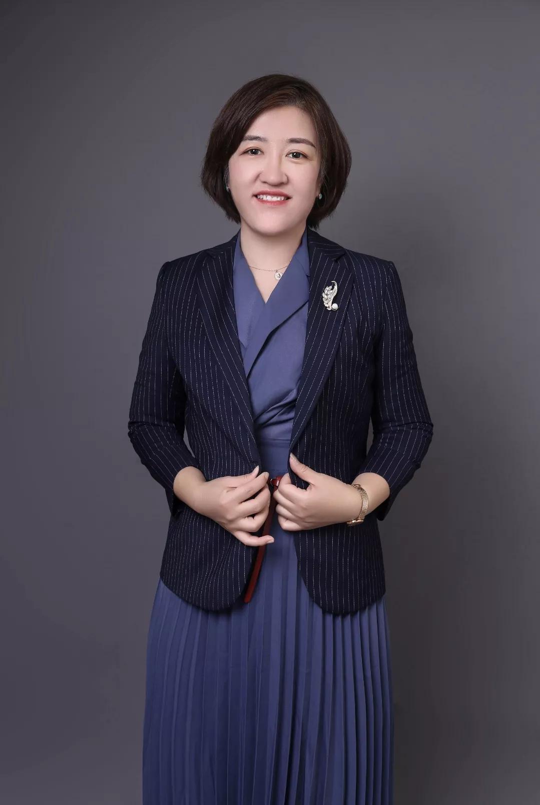 传递温暖“她”力量，“客户”眼中的阿姨来了年度感动人物