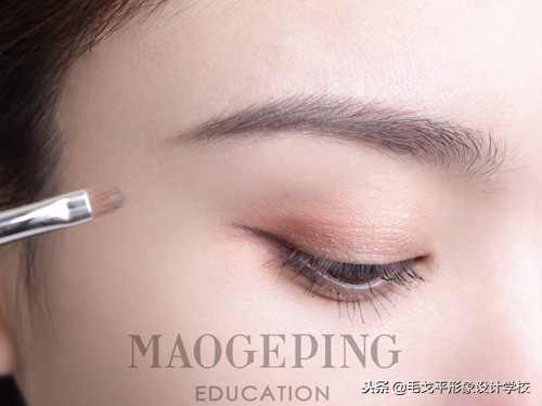 用什么眉笔画眉毛比较好看自然,初学画眉毛的步骤视频教程全集