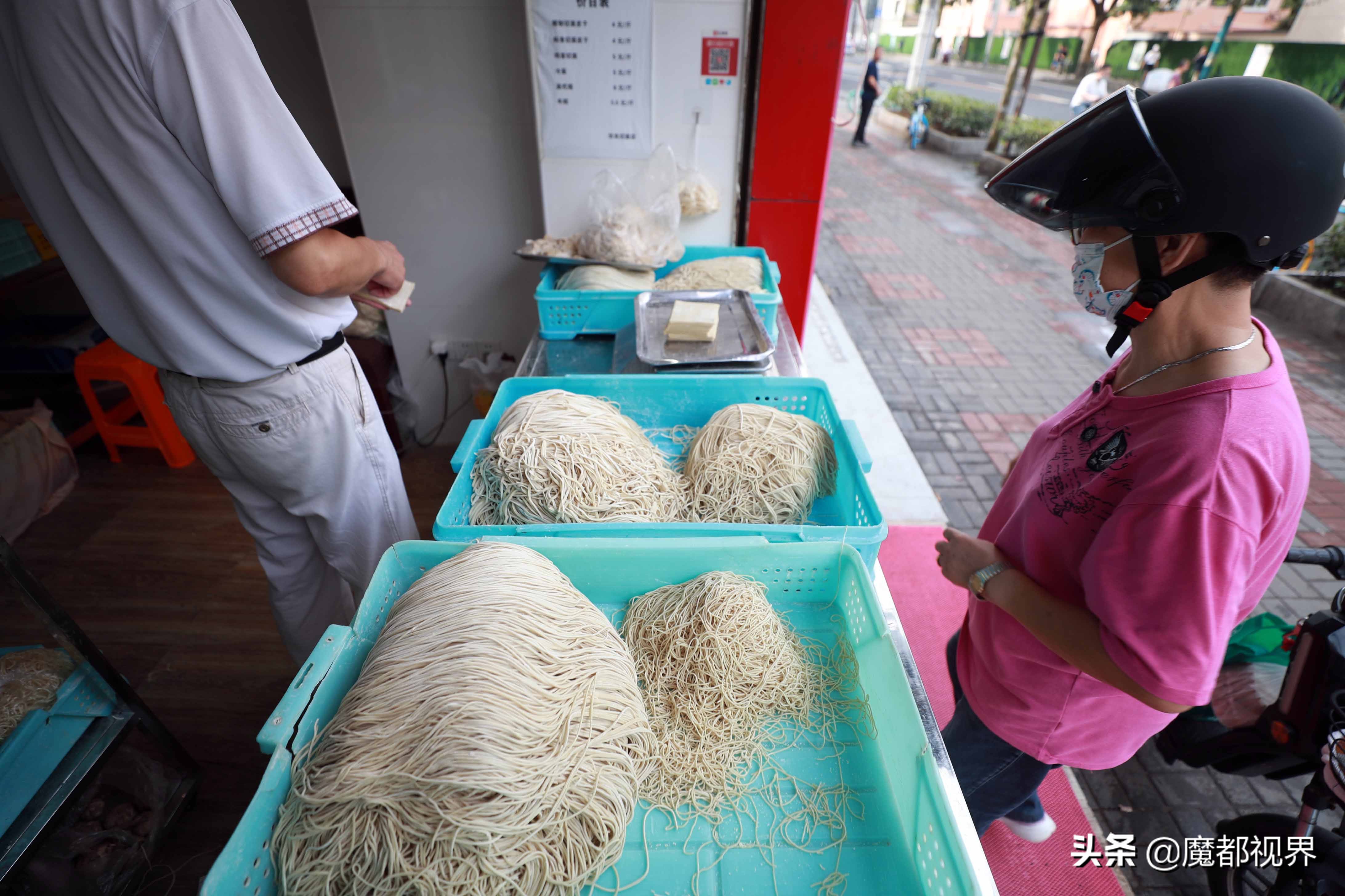 合肥路华良切面店现在搬到哪里,华良切面店老店新开味道怎样
