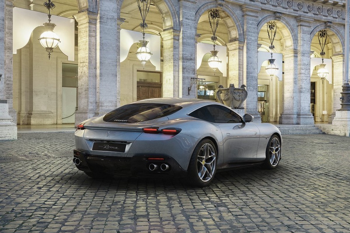 法拉利roma内饰详解,法拉利roma迈莎锐版