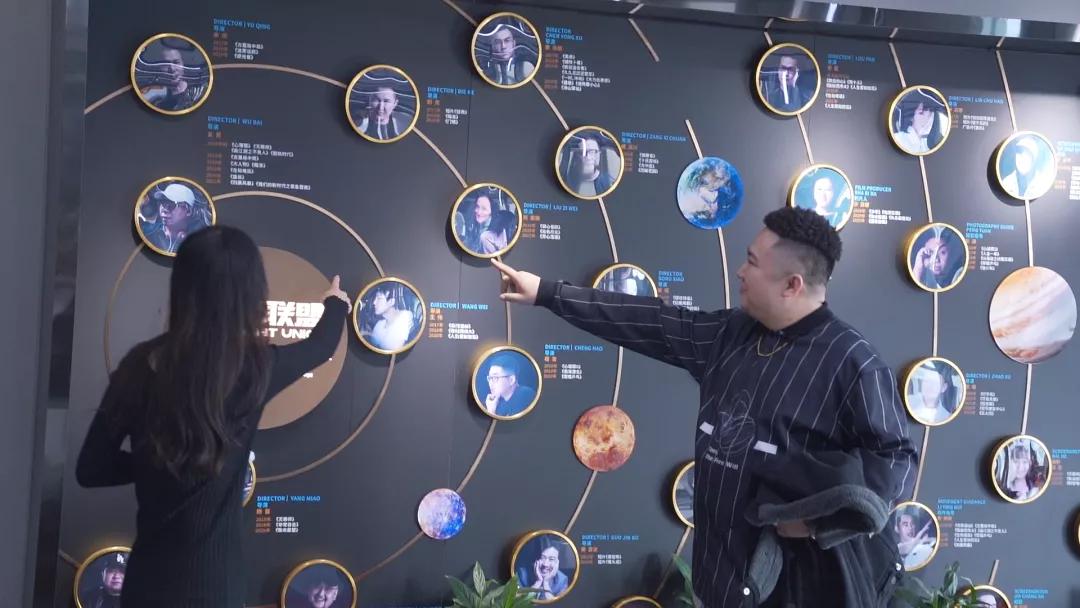 门锁导演叫什么,门锁电影导演别克是哪的人