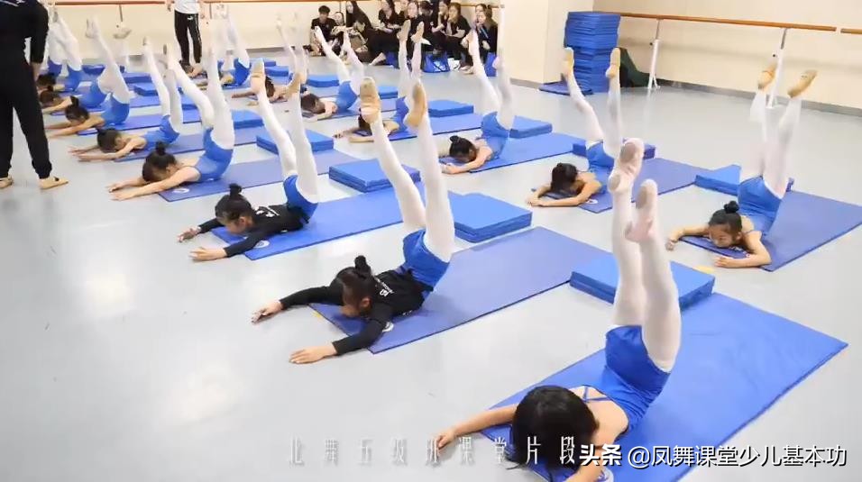 喊你来上舞蹈课,叫你来上课手指舞