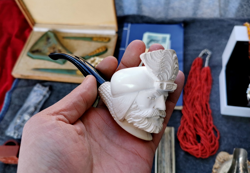 沈阳古玩市场都能买到啥,逛地摊古玩古董老物件