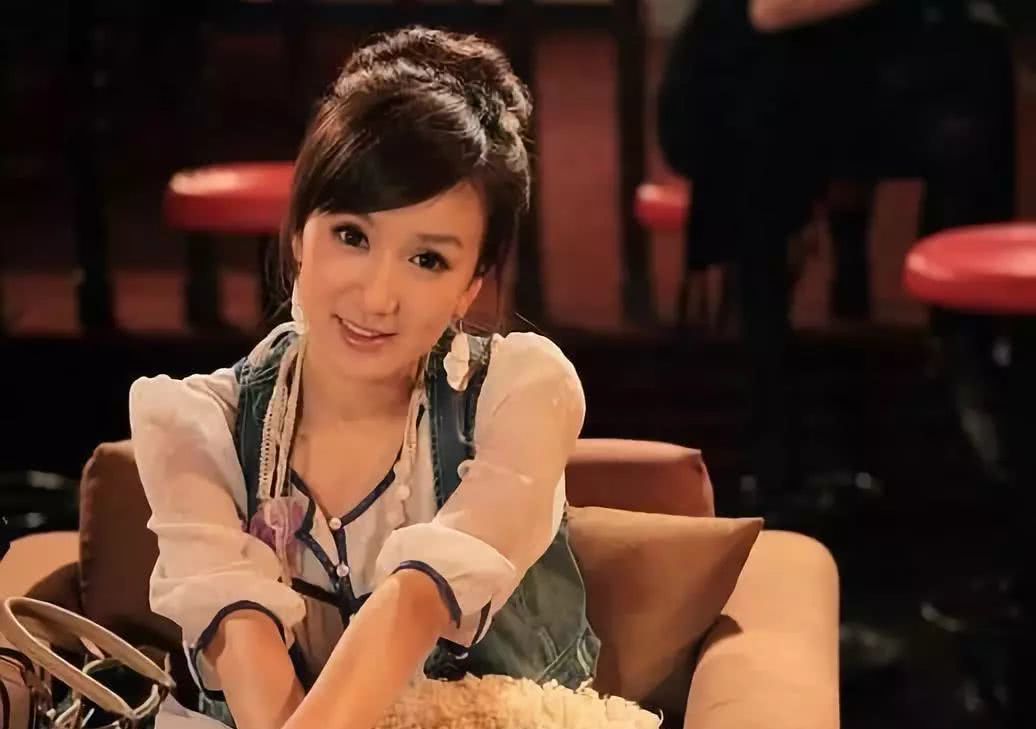 脸垮掉的女星,只能看脸不能看身材的7位女星