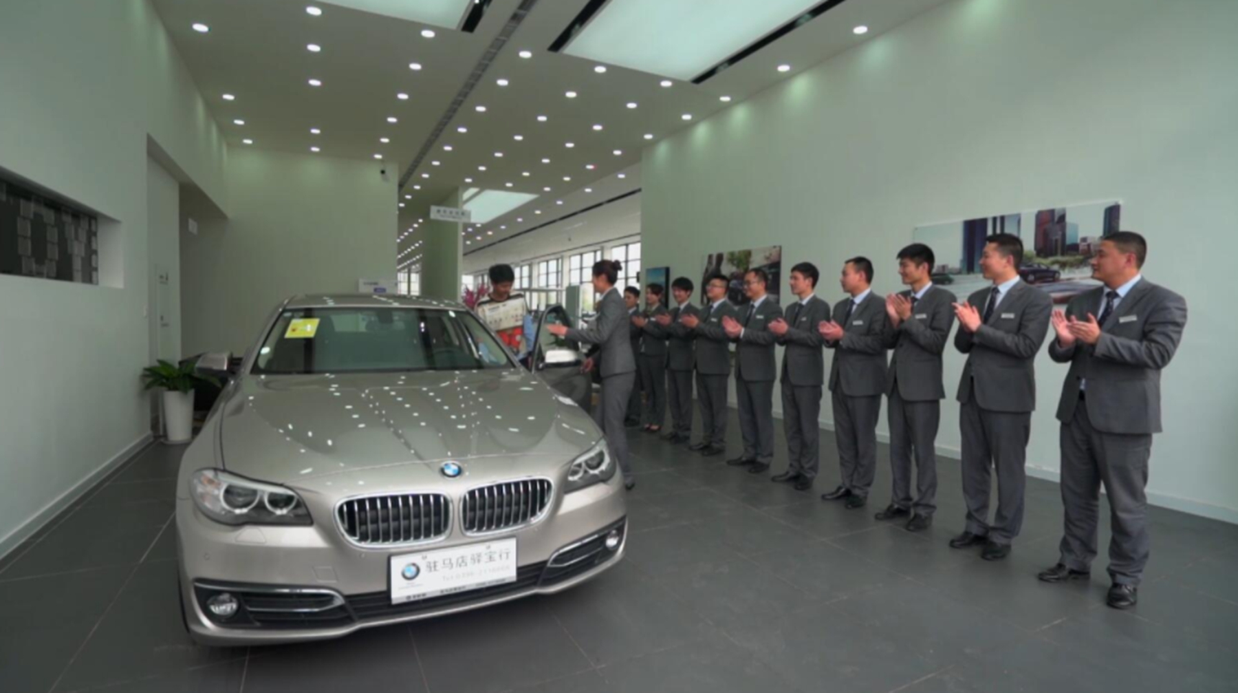 买车贴膜是不是全部免费贴膜,买新车4s店为什么不给手续