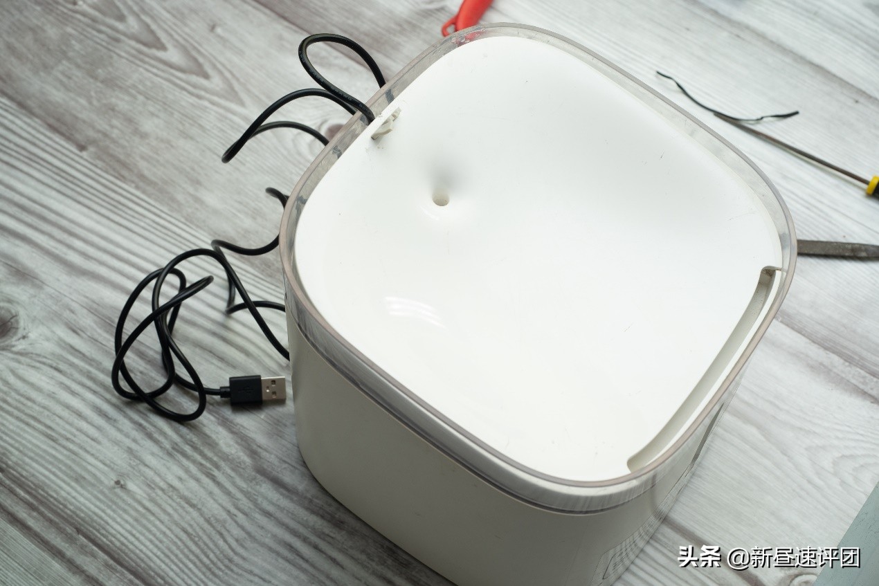 猫咪自动喂水器盖子坏了,猫猫狗狗饮水机无反应