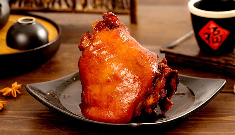 大姐教你正宗酱肘子的做法,酱肘子的最好吃的做法