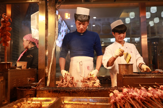 西安旅游必去的10个地方推荐一下,西安旅游必去的几个地方