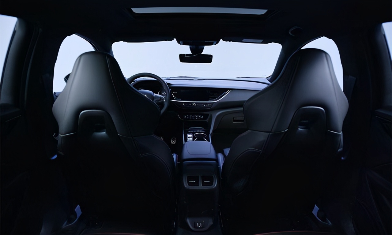 落地20万的君威,20万落地不选迈腾选什么