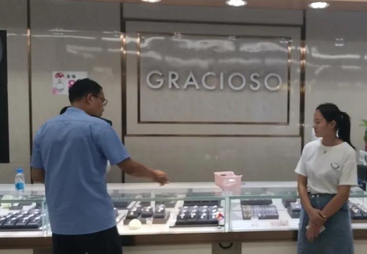 最新侵害消费者权益的案例,上海警方全力保护消费者合法权益