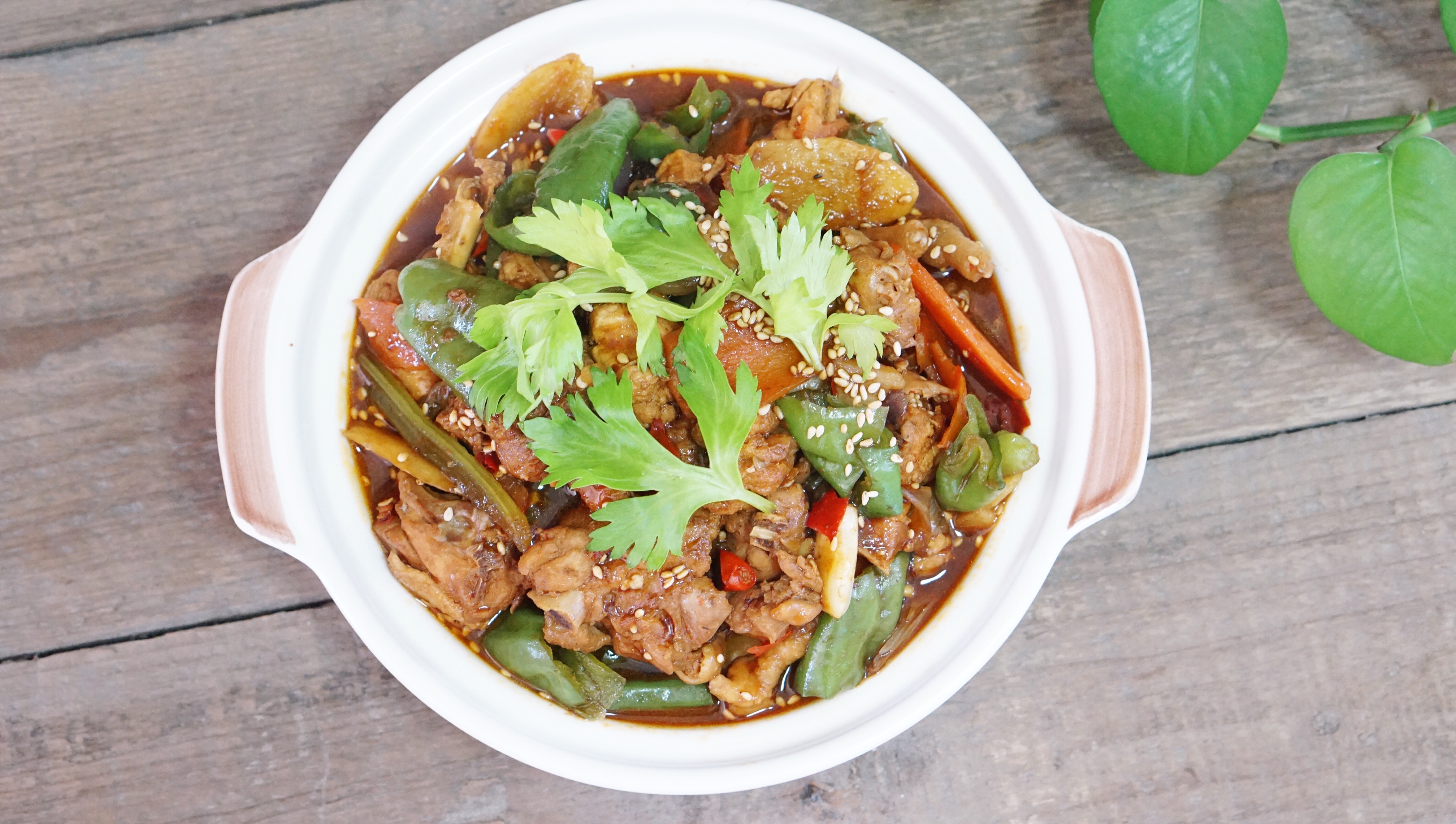 火遍大学城的重庆鸡公煲,全国连锁的重庆鸡公煲