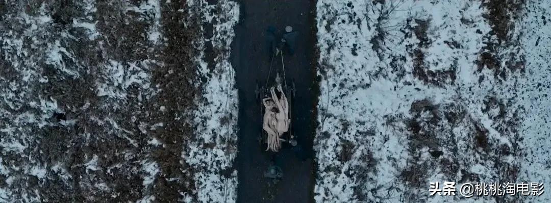 为了电影而创造一门语言,这个导演太拼了