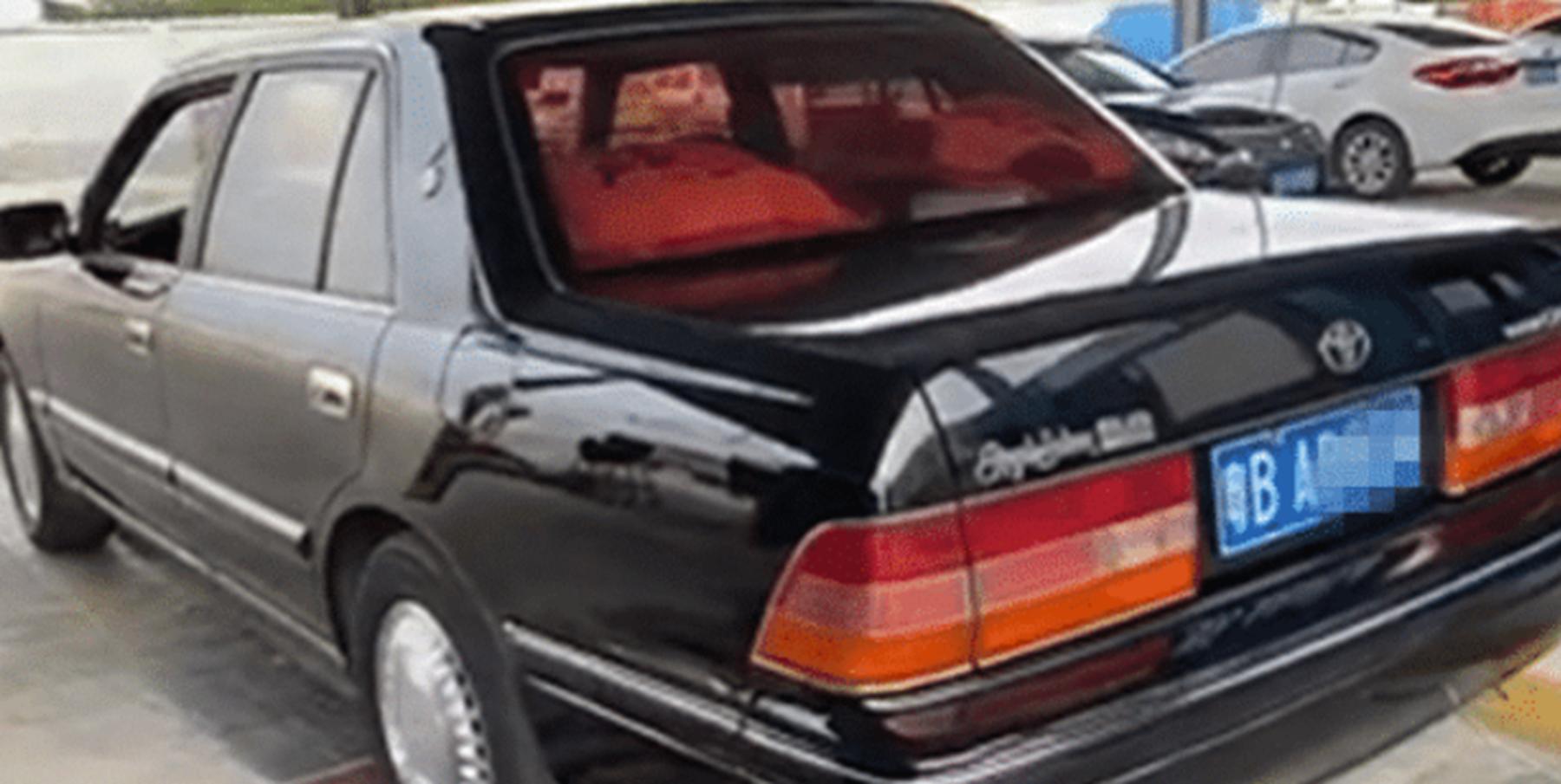 皇冠老款改新款可以过年审吗,7年的车龄丰田皇冠现在值得买吗