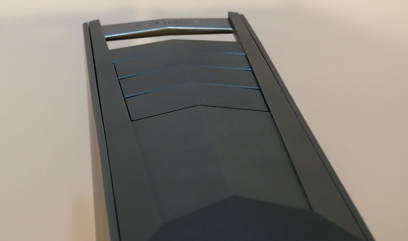 小体量能否撼动新游戏？宙斯盾3测试《全境*锁封**2》