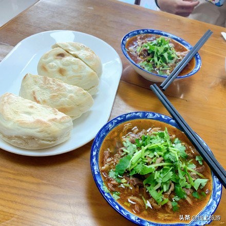 呼和浩特美食街推荐便宜好吃,内蒙古呼和浩特附近美食