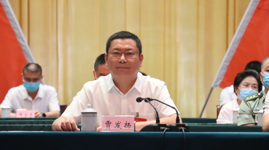 中国*产党共**安岳县第十四次代表大会胜利闭幕