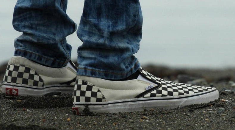 vans棋盘格脏了怎么办,vans棋盘格被染黑