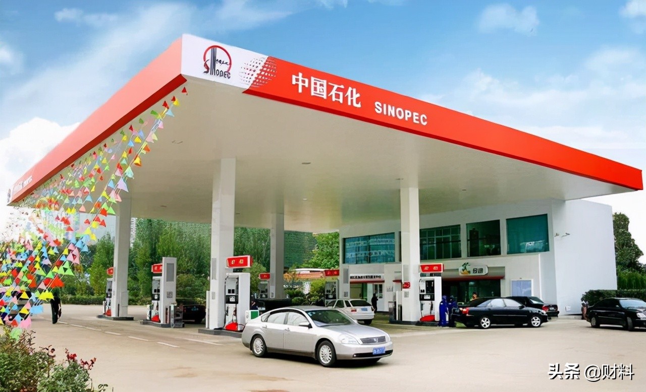 为何私人加油站便宜还能免费洗车,为什么私人加油站便宜还免费洗车