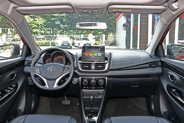 10万元以内性价比高的丰田致炫车,10万元选致炫还是选飞度