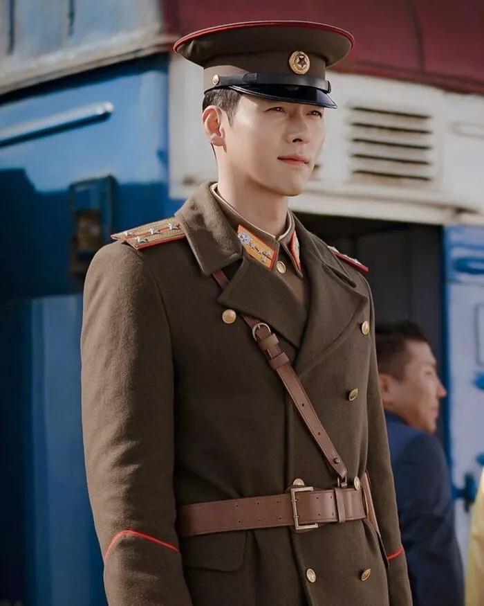 玄彬孙艺珍爱的迫降连续剧,玄彬孙艺珍拍爱的迫降是哪年拍的