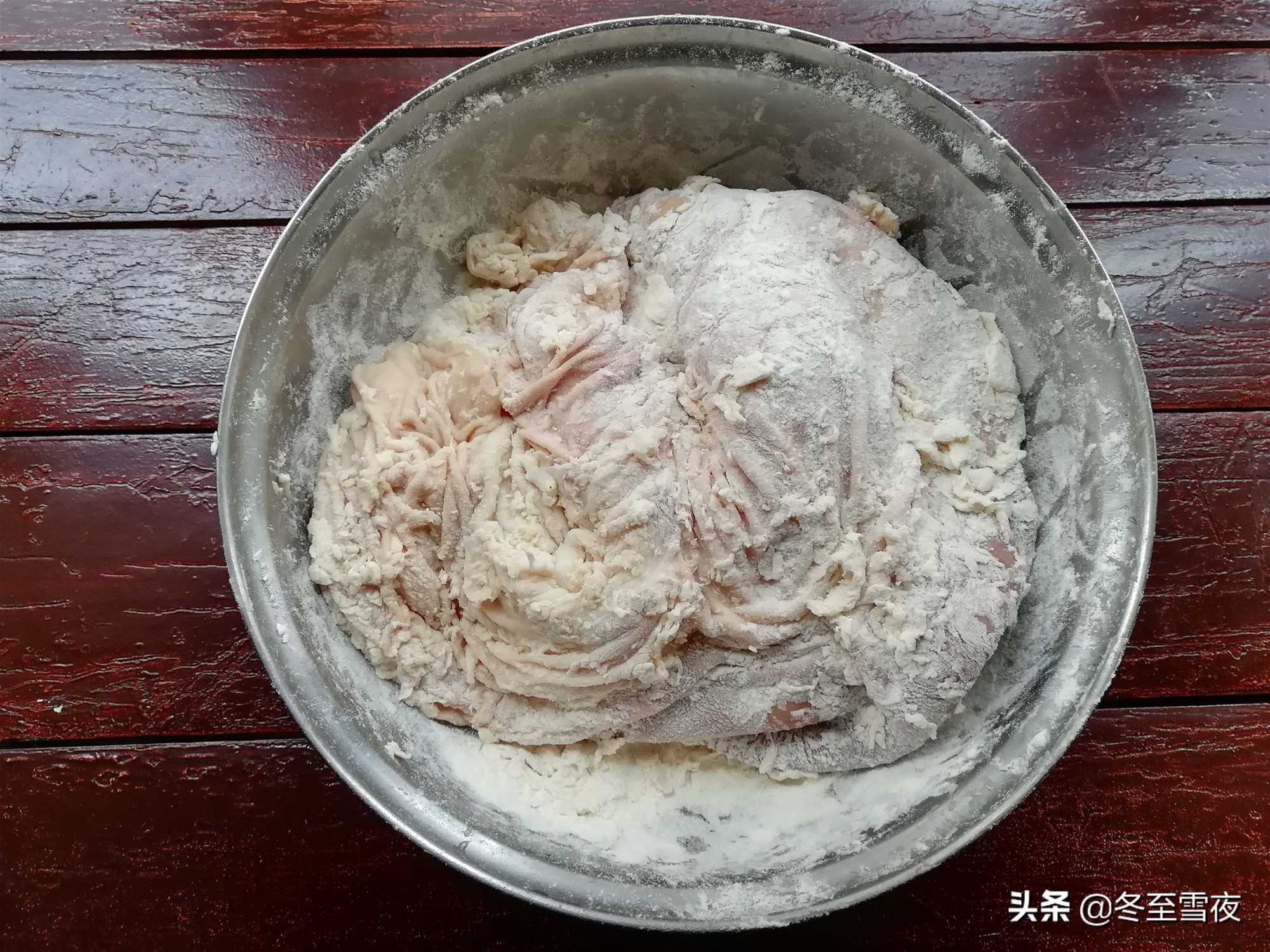 怎么把猪肚洗净,把猪肚洗干净放多少盐