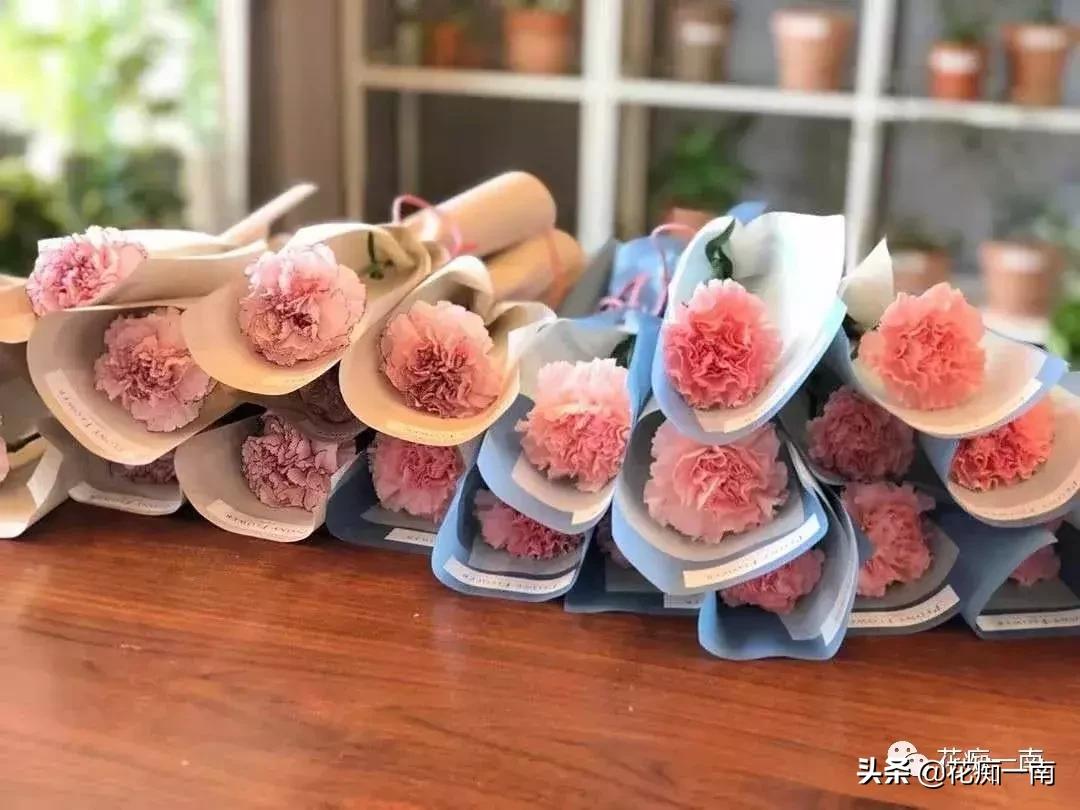 教师节应该送老师什么花用纸叠,教师节送花送什么花图片