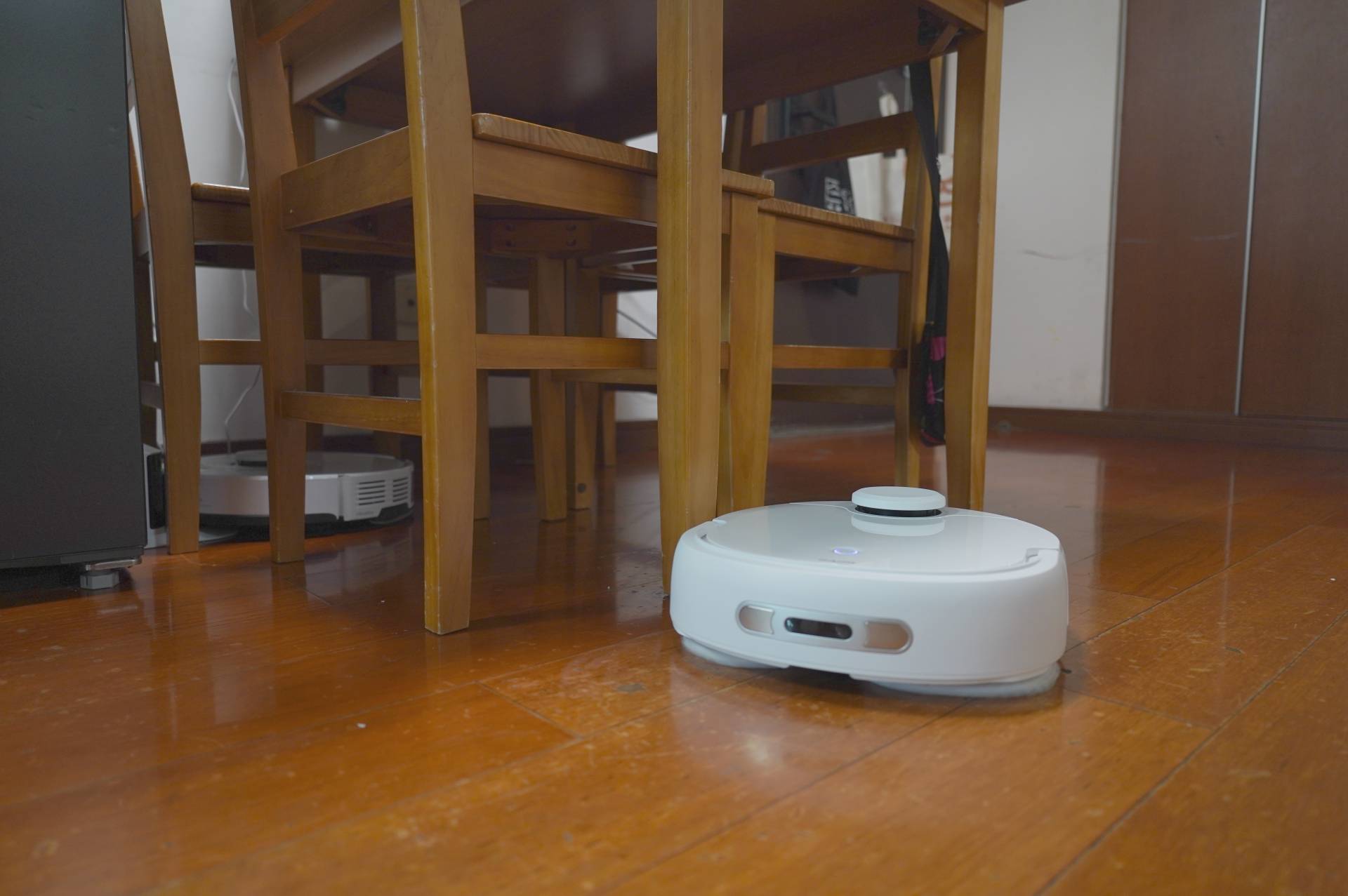 拖地扫地一体机如何自动清洗,扫地拖地机器人自动清洗