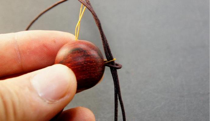 佛珠手串带三通打结方法,12颗佛珠穿法没有三通如何收尾