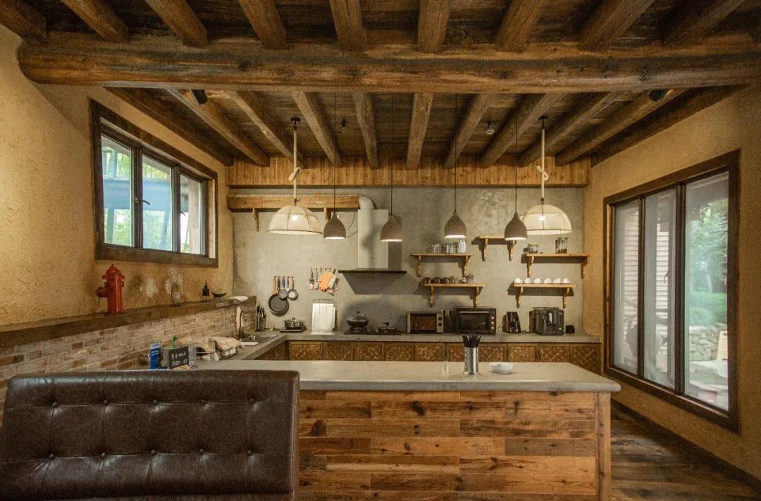 莫干山原木风绿野仙踪花园民宿,莫干山桃坡探险乐园绿野仙踪