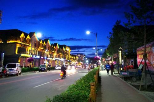 东北原始森林旅游景区,东北的一个美丽的小镇