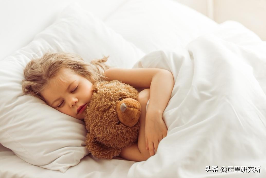 喜欢平躺睡选什么样的床垫,健康睡眠选好床垫