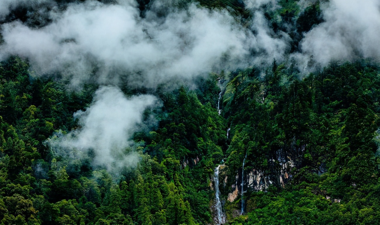 这座县城进去就要收费，门票210元却游客不断，你猜到是哪了吗