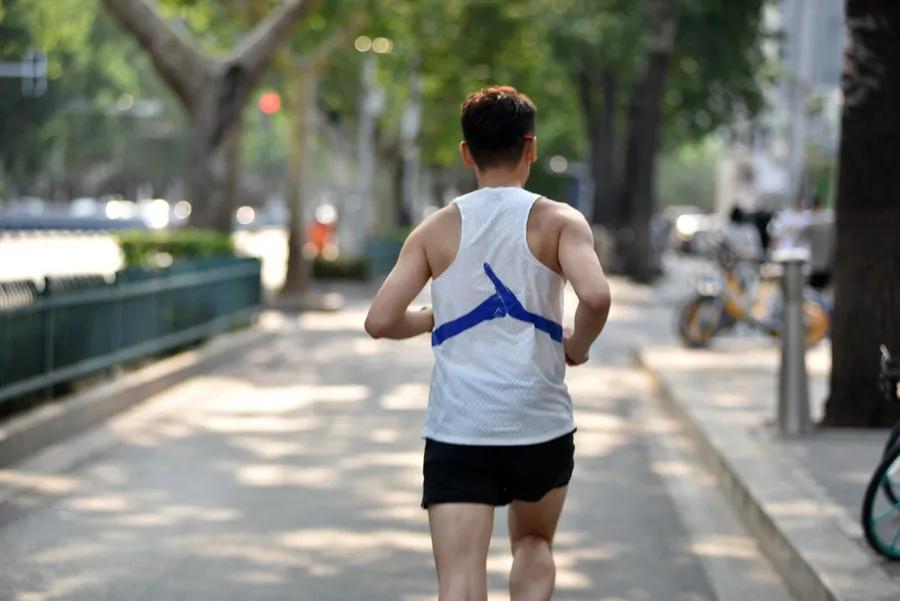 夏天出汗多是好处还是坏处,夏天出汗对排出湿气有好处吗