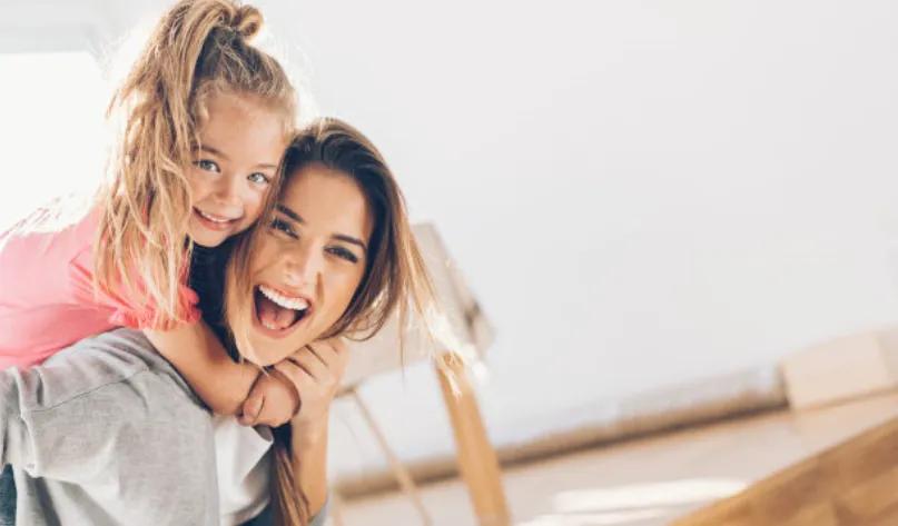 女人为了家庭放弃事业真的对吗,女人应该为了家庭放弃工作吗