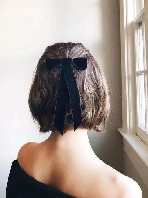 今年流行什么风格的头饰,比较流行百搭的头饰