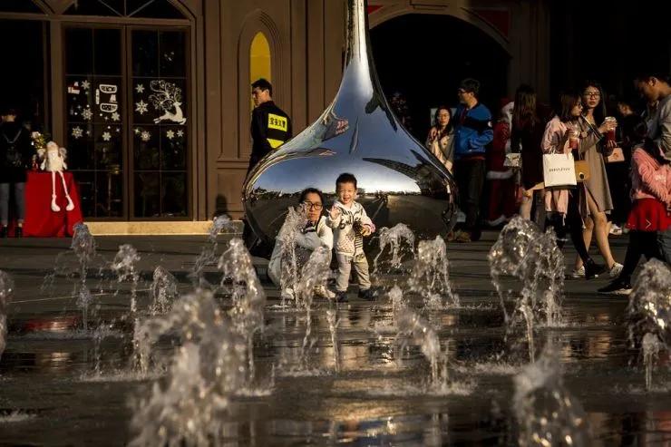 商业步行街景观设计效果图,现代商业街景观效果