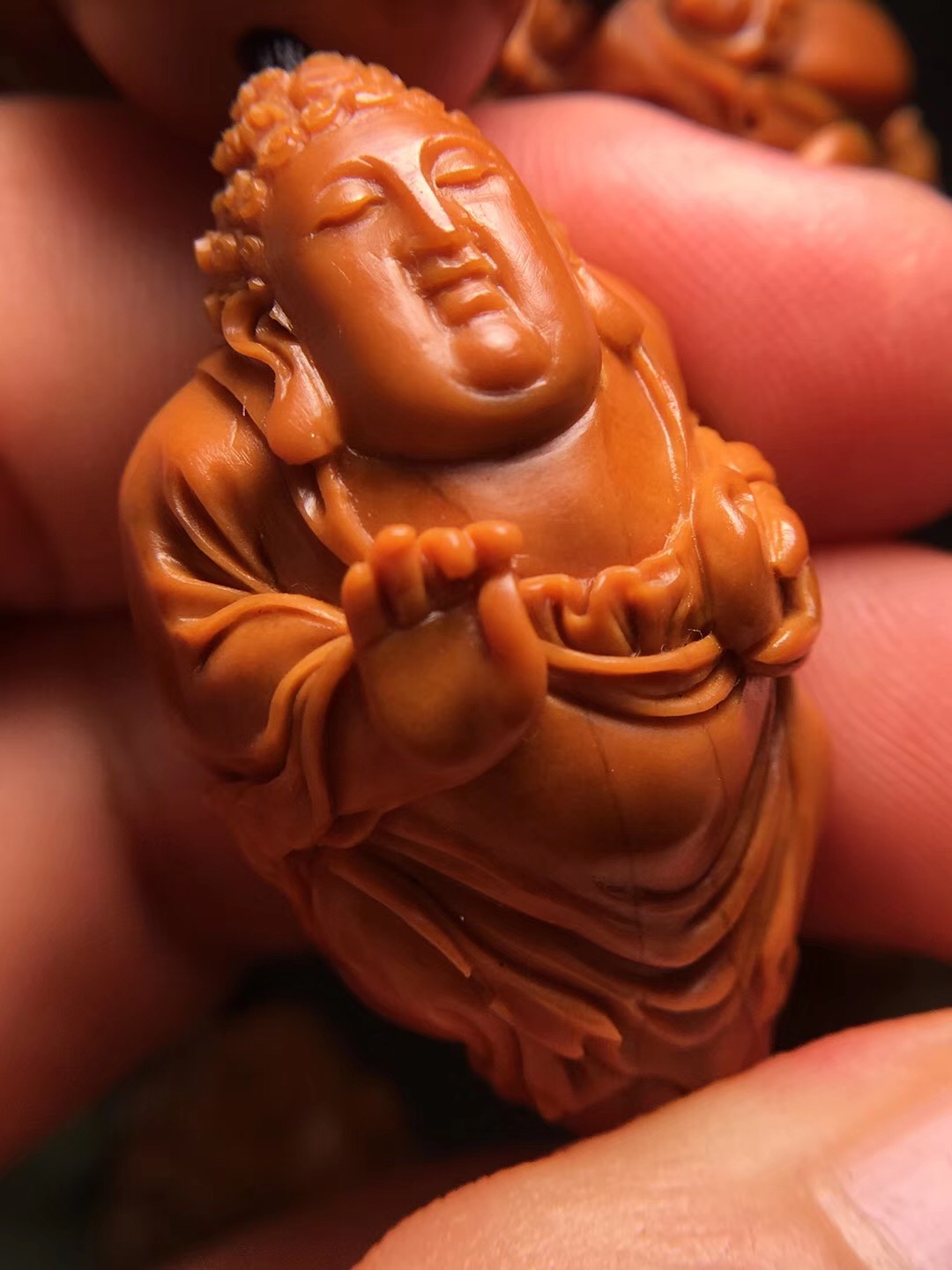 橄榄核十八罗汉手串怎么穿好盘玩,猴头手串和橄榄核手串哪个好盘